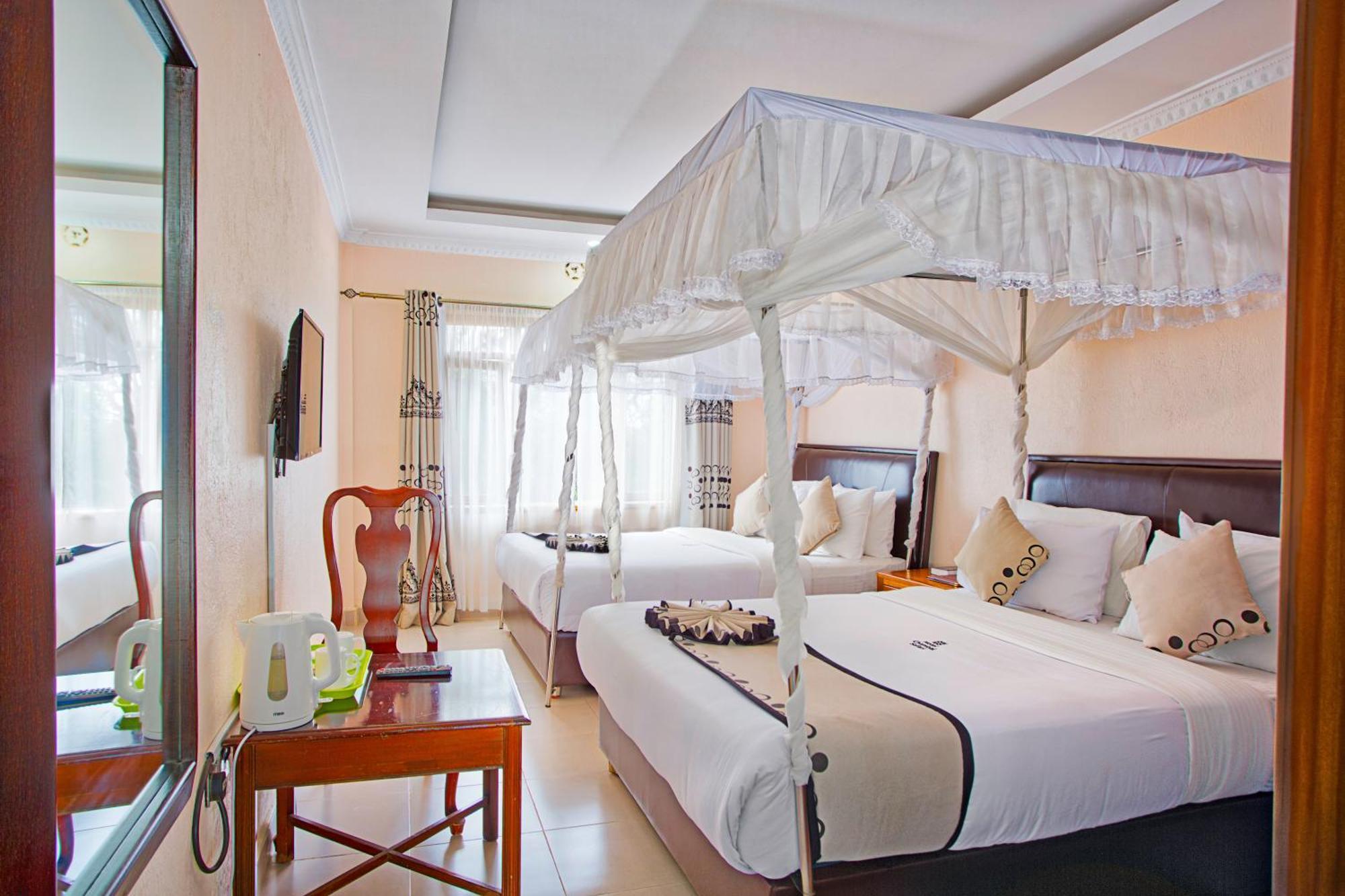 Chambai Hotel ไนวาชา ภายนอก รูปภาพ