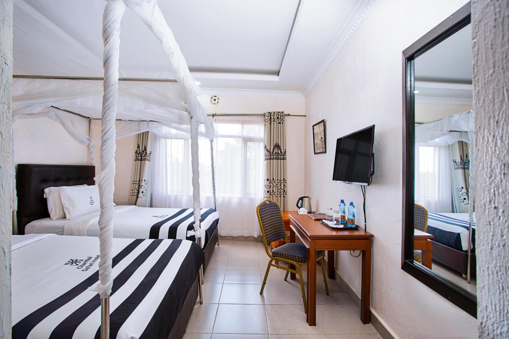 Chambai Hotel ไนวาชา ภายนอก รูปภาพ